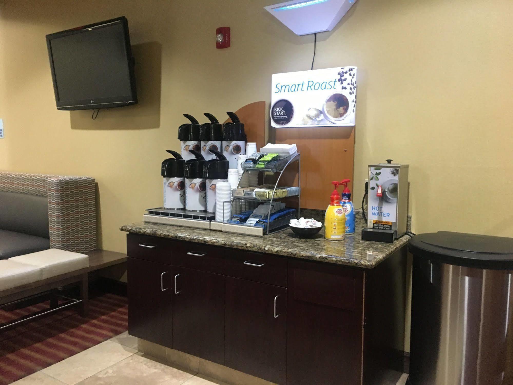 Holiday Inn Express Hotel & Suites Napa Valley-American Canyon By Ihg מראה חיצוני תמונה